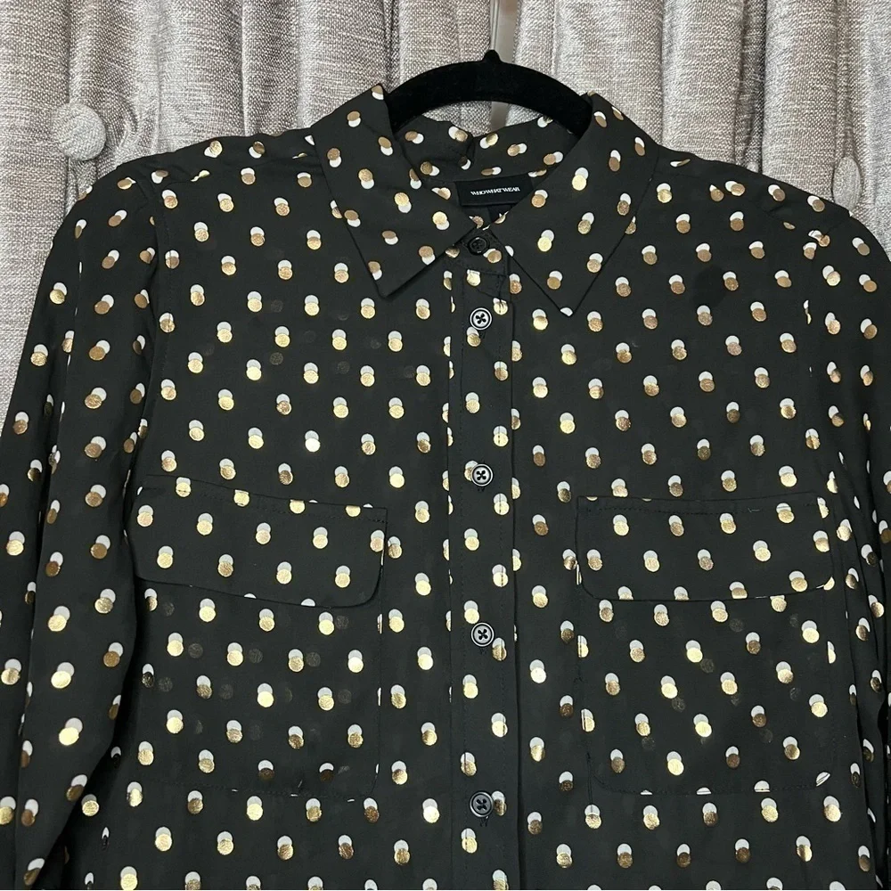 NWT Who What Wear Black Button Down Shirt with Gold & White Polka Dots Medium